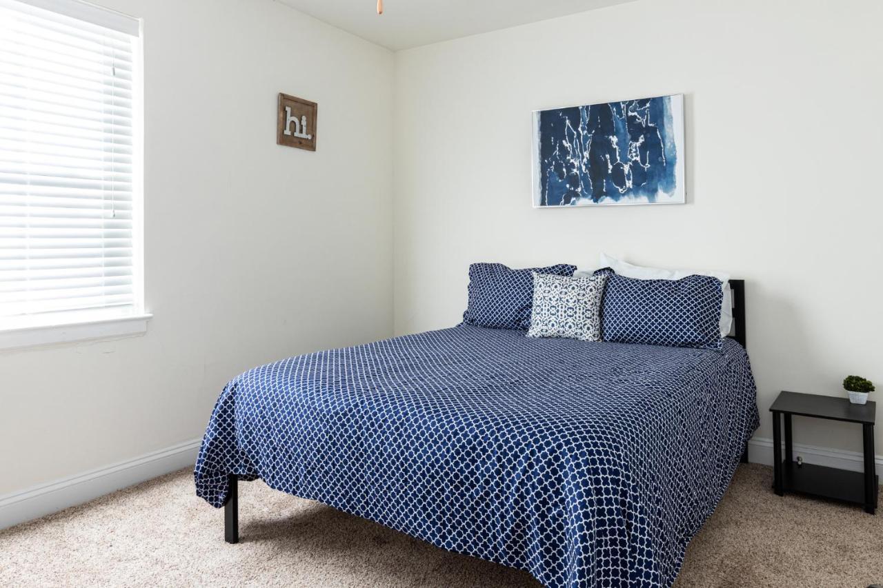 Апартаменты Carytown Living With *Pool And Gym* Ричмонд Экстерьер фото